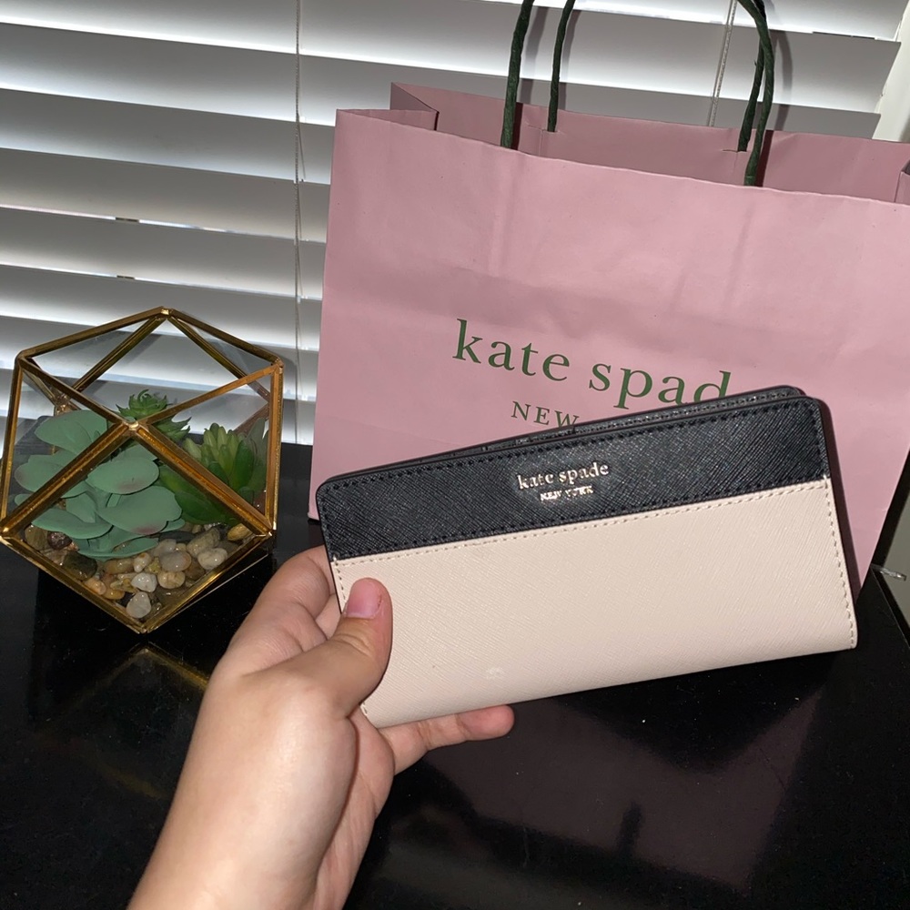 NWT Kate Spade Large Slim Bifold Wallet